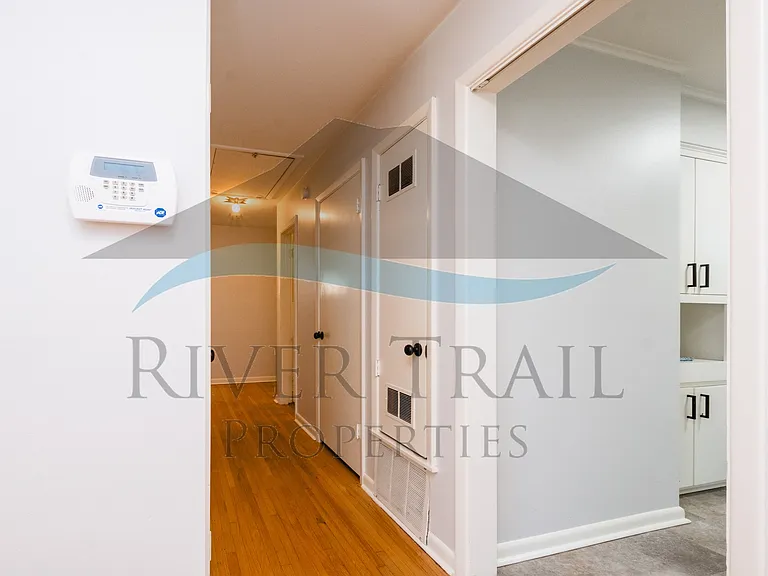 10202 Ronald Dr — Photo 26