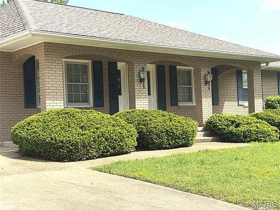 2nd image of 505 Timothy Ln