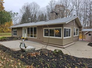 2236 Creek Rd, Palmyra, NY 14522