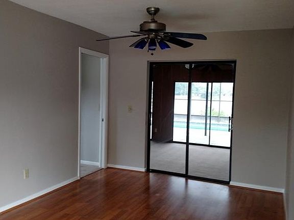 3rd image of 1382 Bailey Ave