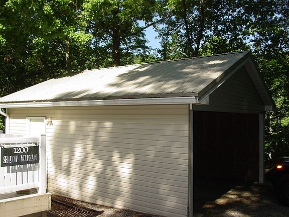3rd image of 1200 Shadow Mountain Dr