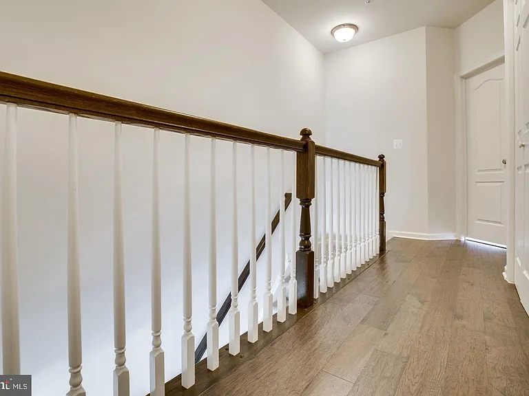23473 Logans Ridge Ter — Photo 14