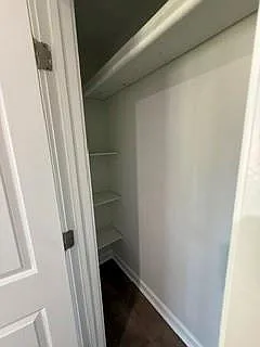 644 Bantry Ln — Photo 33
