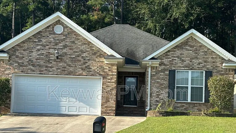 2136 Sylvan Lake Dr — Photo 1