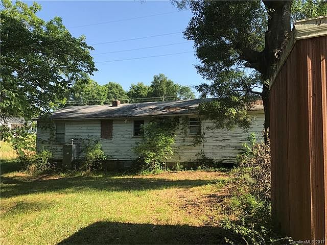 2nd image of 1184 Hensley Rd W