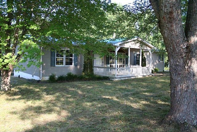 1st image of 305 Buck Ln