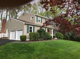140 E Phillips Hill Rd, New City, NY 10956