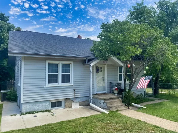 411 W 18th St, Hays, KS 67601