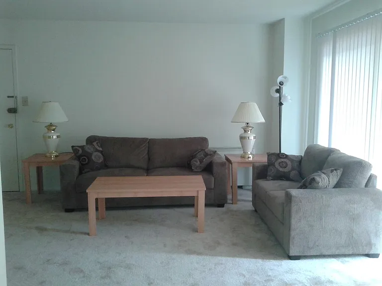 Mason Gardens — Photo 12