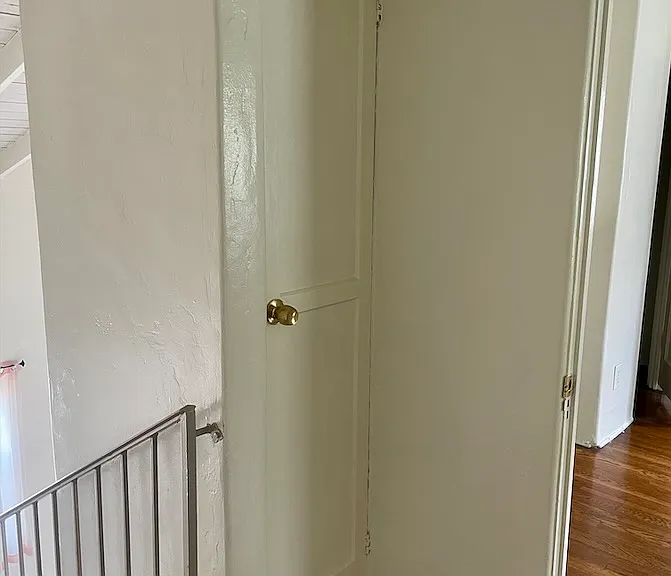 1046 N Crescent Heights Blvd — Photo 10