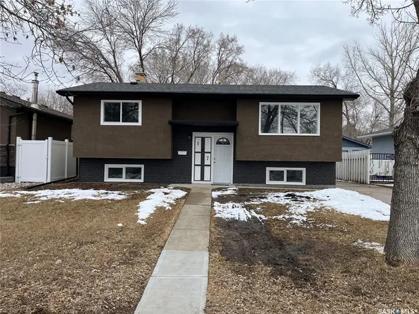 167 Magee CRESCENT, Regina, SK S4K 6K6