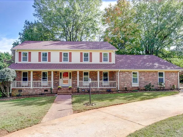 3 Sugarberry Ct, Greenville, SC 29615