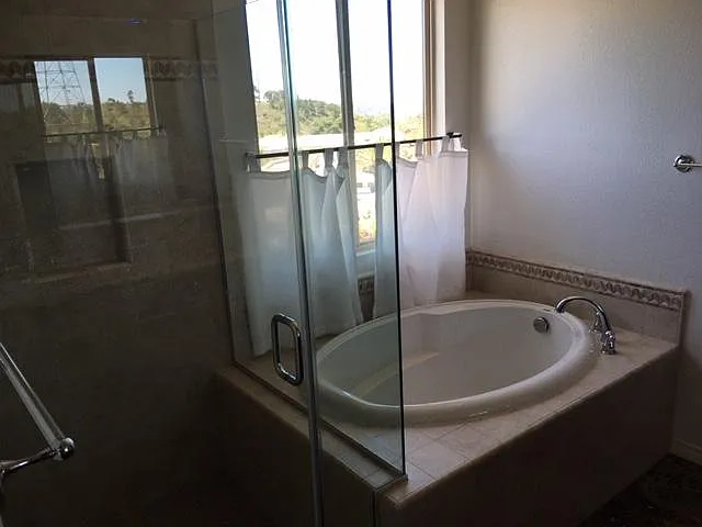 11276 Laurelcrest Dr — Photo 7