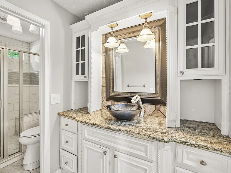 3127 Creekview Ln — Photo 35