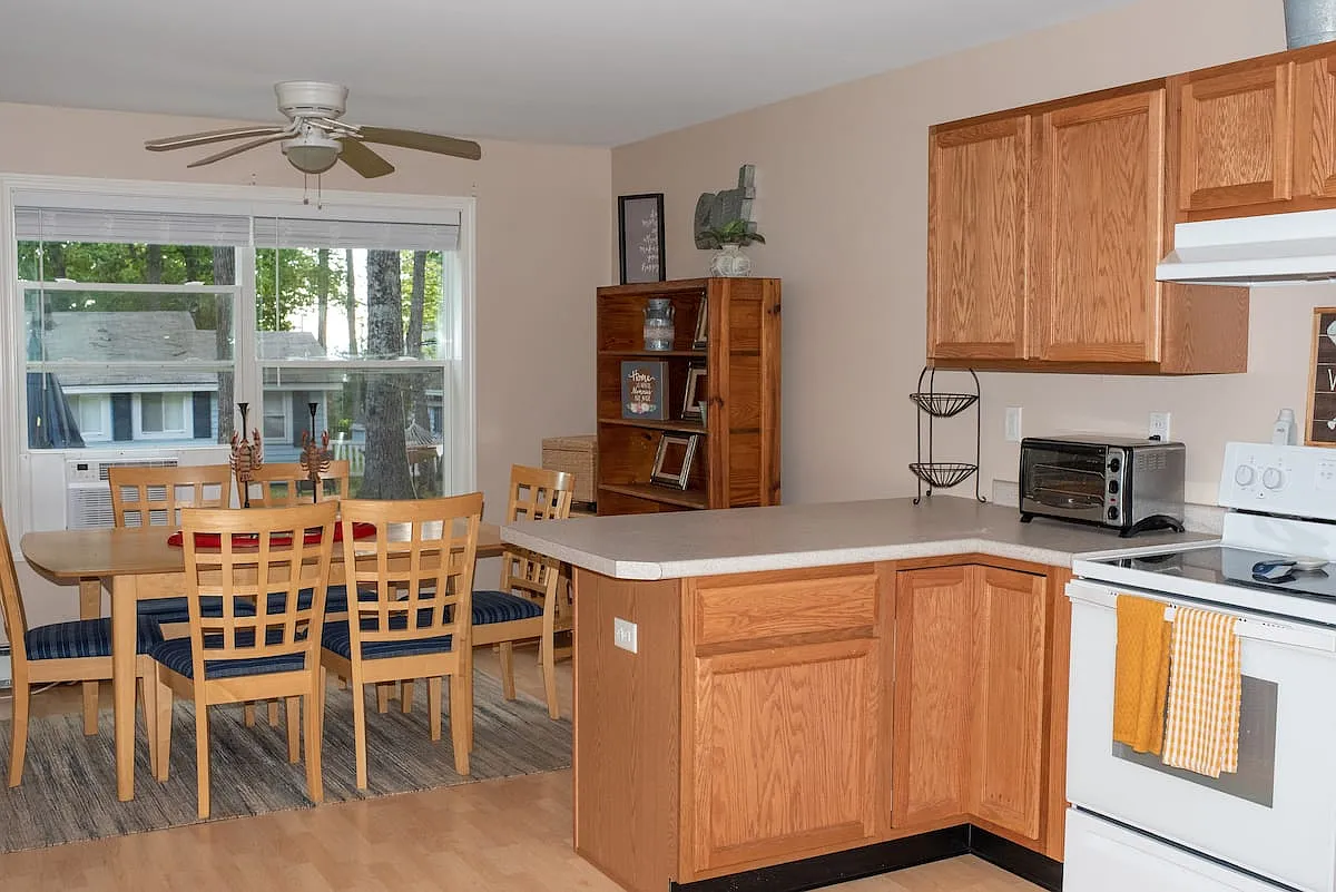 2 bed, 1344 sqft, $2,100 — Photo 3