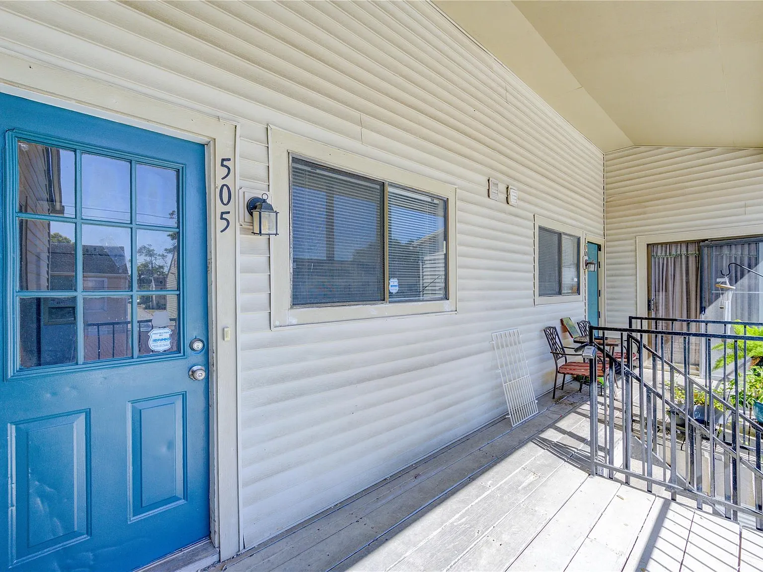 2 bed, 2.0 bath, 1120 sqft, $1,200 — Photo 2