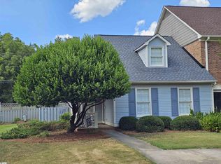 214 Woodburn Club Ln, Spartanburg, SC 29302