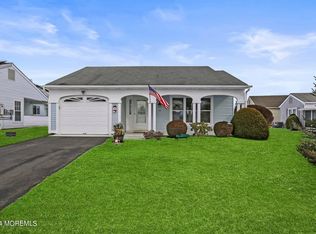 10 Oakham Row, Manchester, NJ 08759