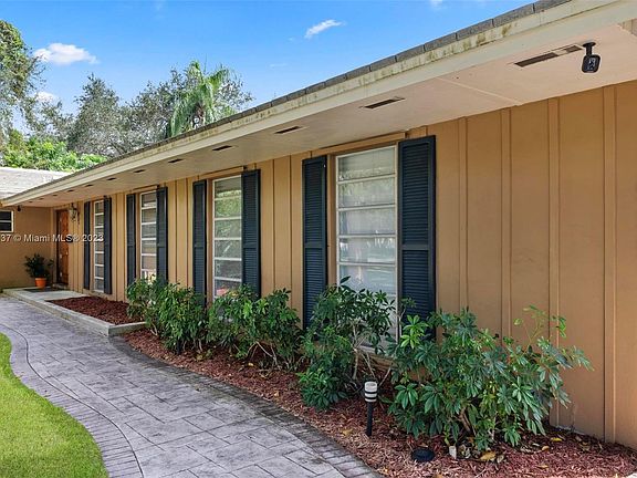 3rd image of 7532 SW 166th Ter