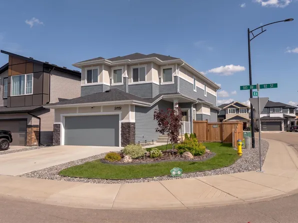 9119 183rd Ave NW, Edmonton, AB T5Z 0S6