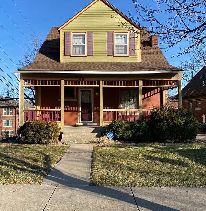 1st image of 3001 Oak St