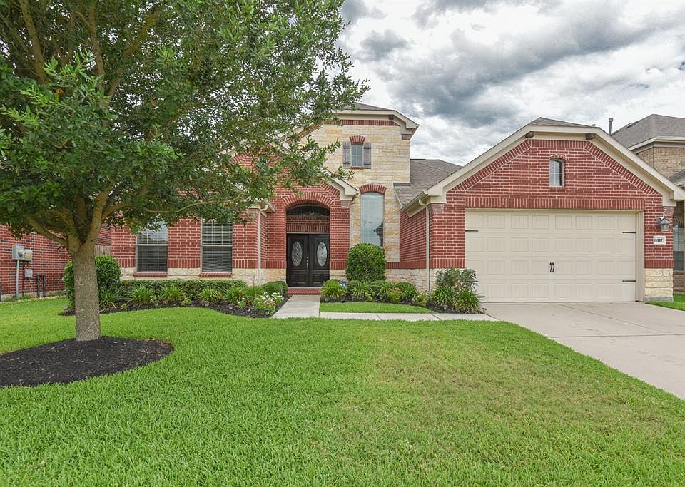 1st image of 15327 Palmer Manor Dr