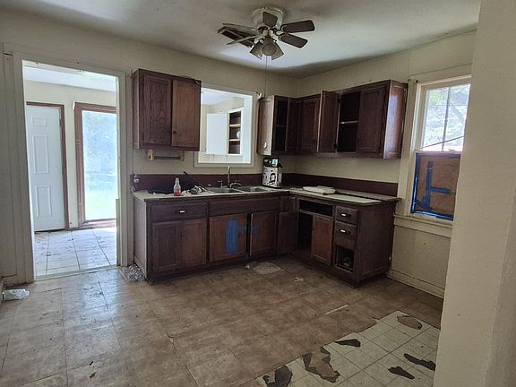 3rd image of 116 Montgomery Street