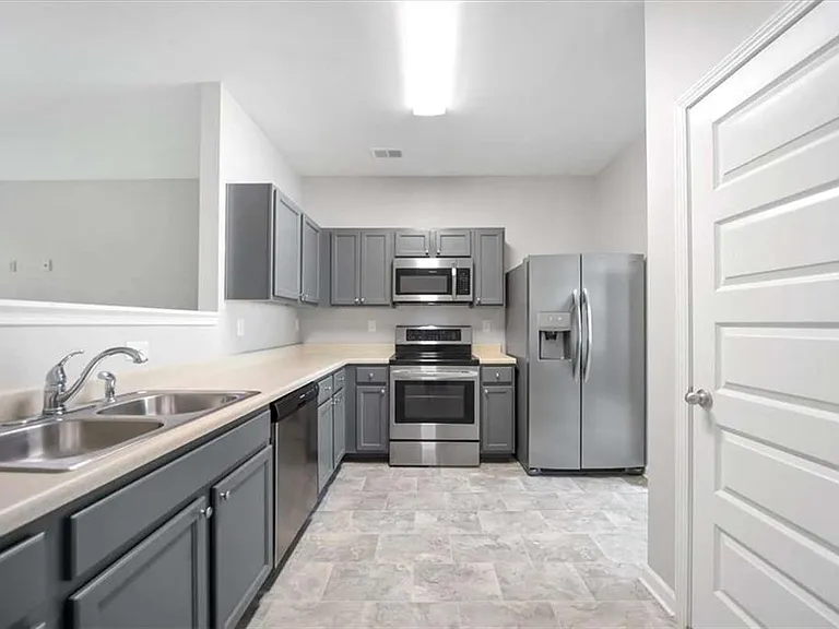 2626 Parrish Ct — Photo 12