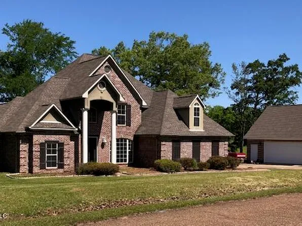 1419 Tara Ln, Terry, MS 39170