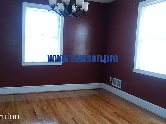 5th image of 2824 Cumberland St NW