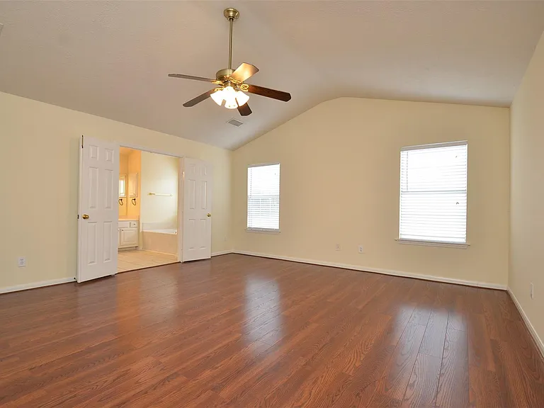 1218 Irish Mist Ct — Photo 35