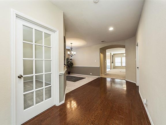 5th image of 3604 Hickory Bend Trl