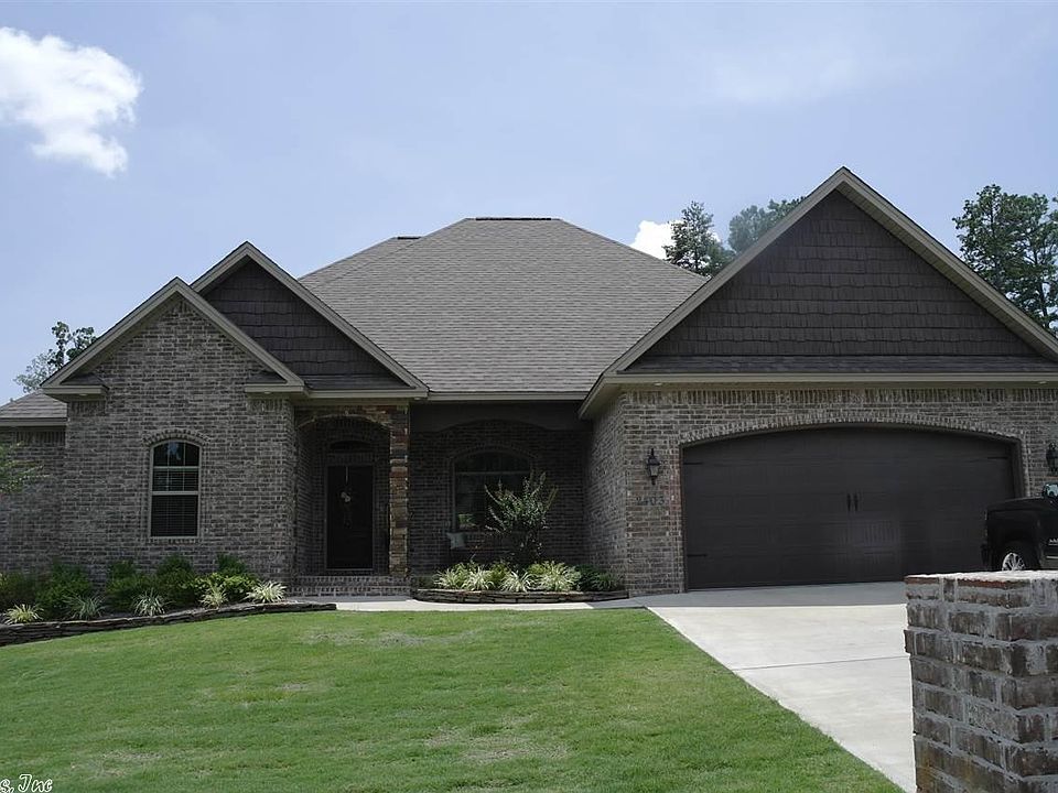 1st image of 2403 Valley Dr