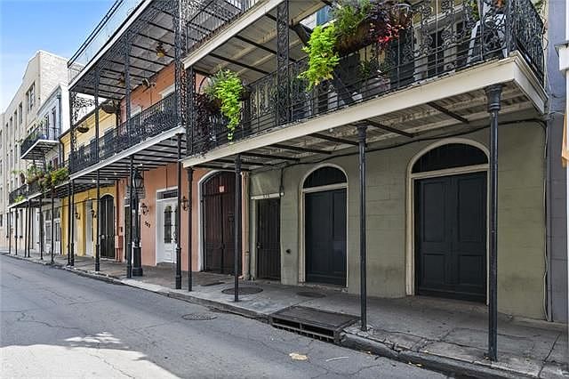 1st image of 523 Saint Philip St #6