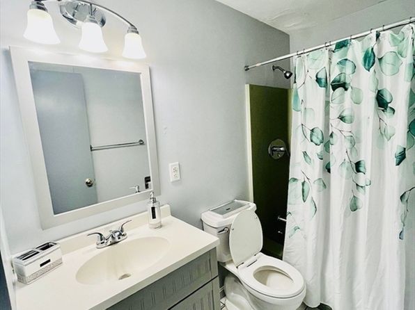 23 Spencer Rd APT 20F, Boxboro, MA 01719