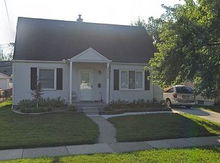 25738 Hayes Rd, Roseville, MI 48066