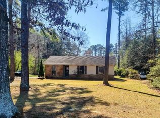 3040 Avon Rd, Greenville, NC 27858