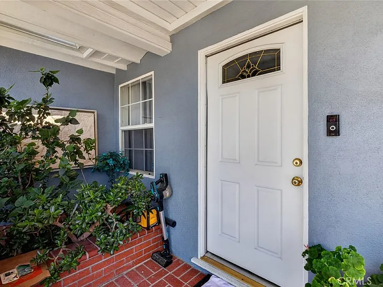 14243 Community St — Photo 3
