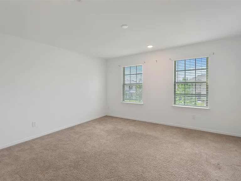 229 Seven Pines Dr — Photo 12
