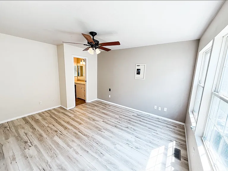 4007 Balmoral Dr — Photo 21
