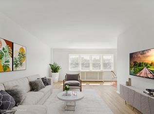 465 Valley St #6B, Maplewood, NJ 07040