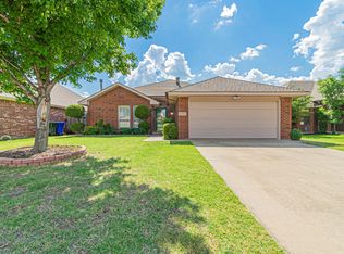 2804 Victoria Dr, Norman, OK 73072