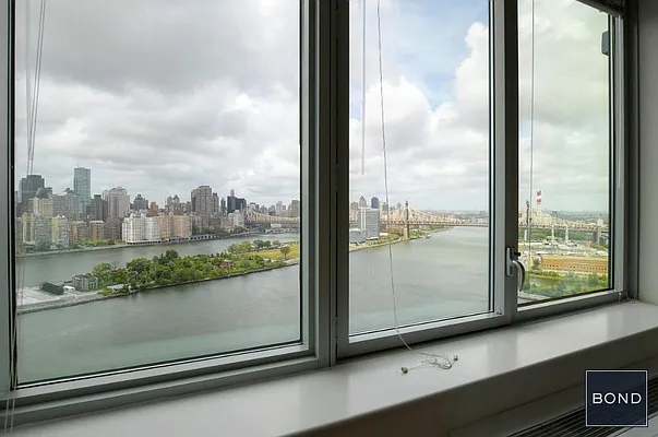 Rented by Bond New York | media 3