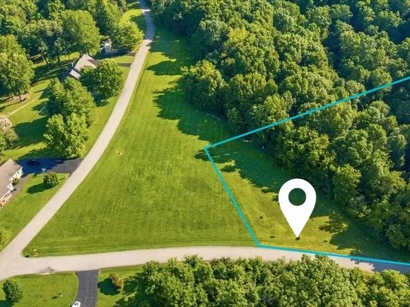 483 Blueberry Rd, Sturgis, KY 42459