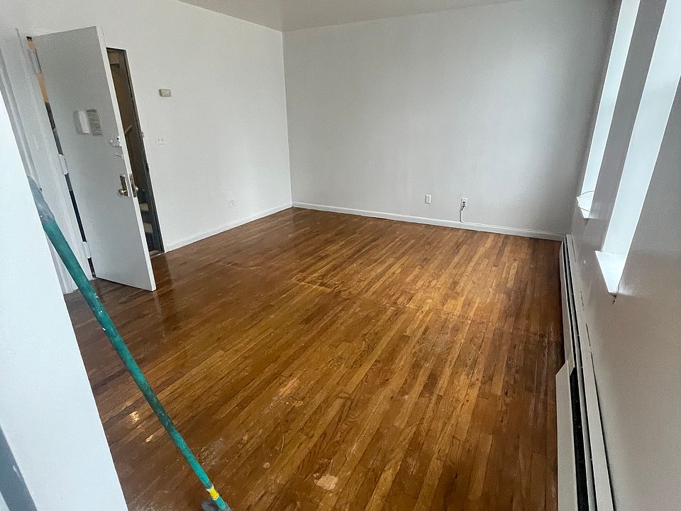 2nd image of 1625 Lex Ave #4C