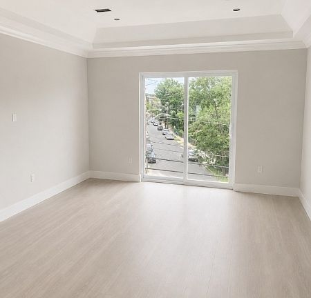 3rd image of 14 Cliff St
