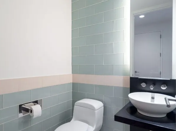 450 East 83rd Street image 7 of 11