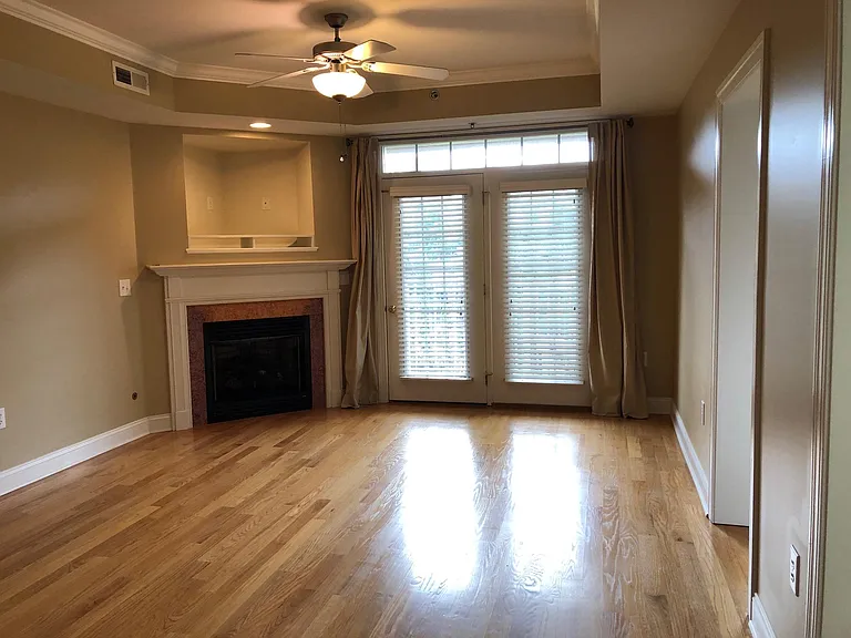 401 S Main St #204 — Photo 9