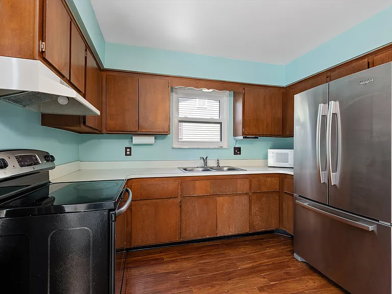 8621 Oakside Ave — Photo 9