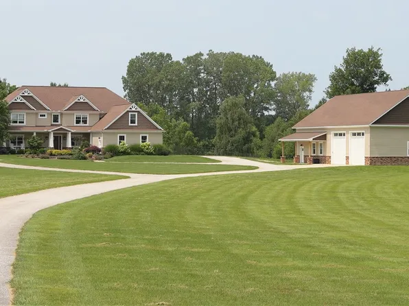 5550 Franklin Rd, Fairview, PA 16415